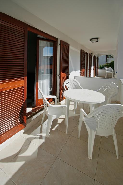 Apartments Ava โปเรช ภายนอก รูปภาพ