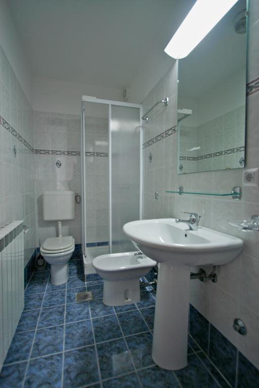 Apartments Ava โปเรช ภายนอก รูปภาพ